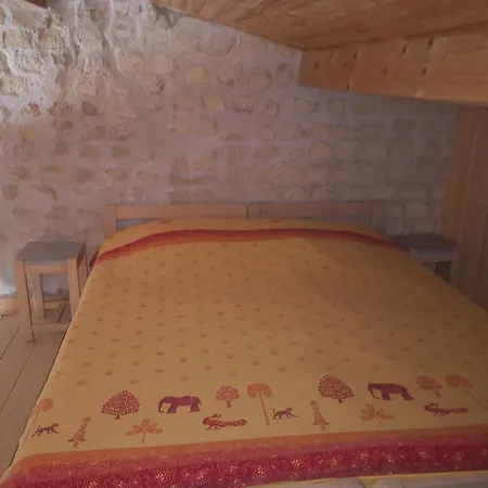 Semesterbostad Le Clos Des Romarins Lavande